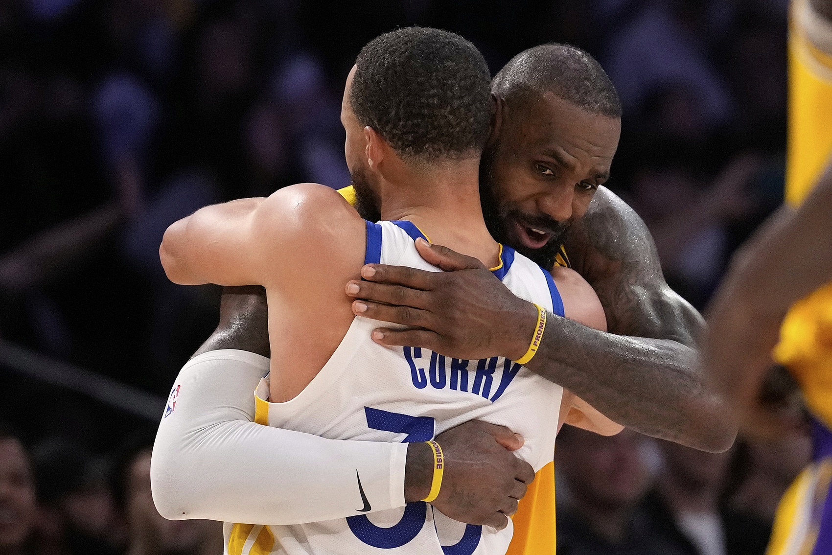 开运在线赛事平台-老詹若离队会去哪儿？联手库里引爆流量 还是落叶归根重返骑士？